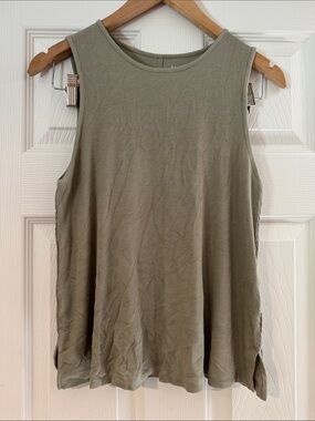 American Eagle Outfitters Sleeveless Ribbed Tank Top - Olive